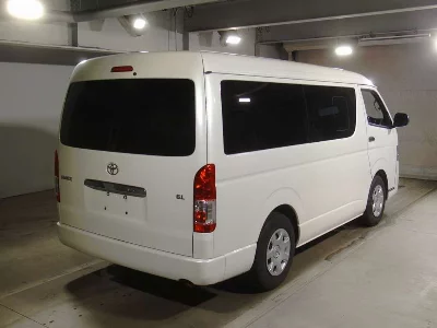 TOYOTA HIACE WAGON