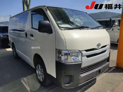 TOYOTA REGIUS VAN