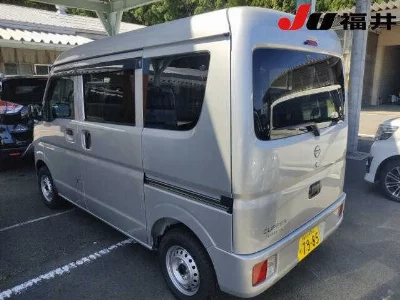 NISSAN CLIPPER VAN