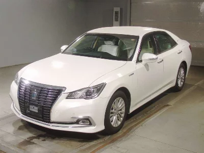TOYOTA CROWN HYBRID