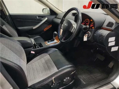 NISSAN STAGEA