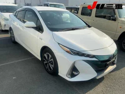 TOYOTA PRIUS PHV