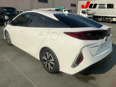 TOYOTA PRIUS PHV