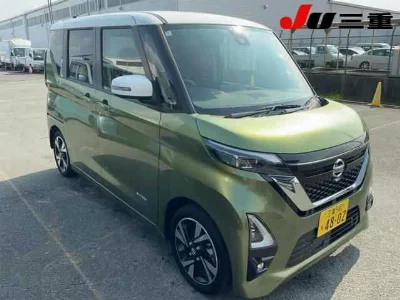 NISSAN ROOX