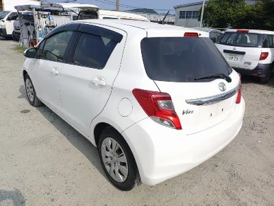 TOYOTA VITZ