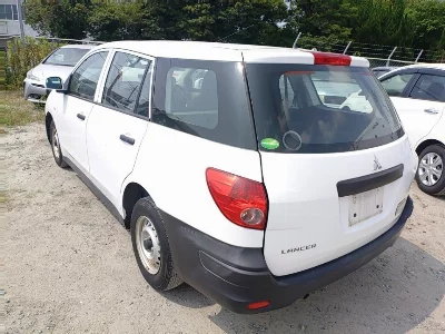 MITSUBISHI LANCER CARGO