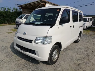 TOYOTA TOWN ACE