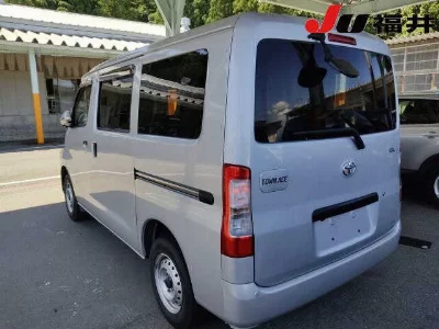 TOYOTA TOWN ACE VAN