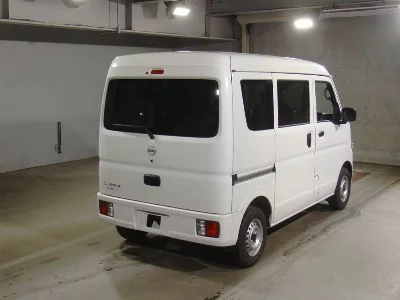 NISSAN CLIPPER VAN