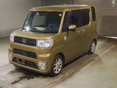 DAIHATSU WAKE