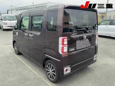 TOYOTA PIXIS MEGA