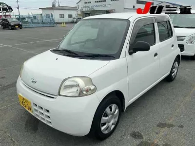 DAIHATSU ESSE