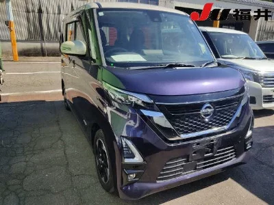 NISSAN ROOX