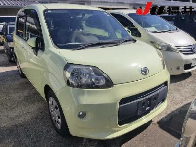 TOYOTA PORTE