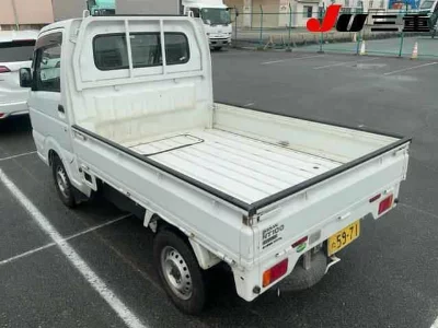 NISSAN NT100 CLIPPER