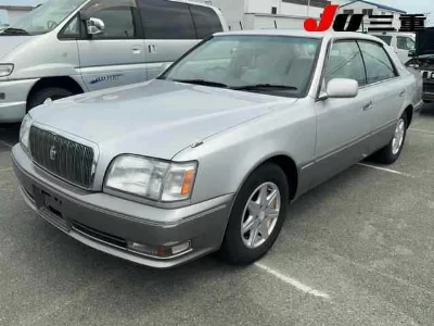 TOYOTA CROWN MAJESTA