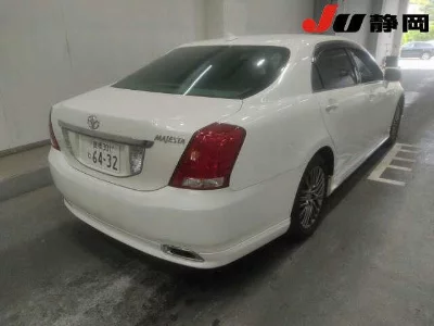 TOYOTA CROWN MAJESTA