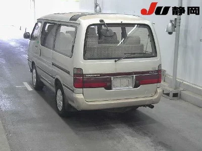 TOYOTA HIACE WAGON