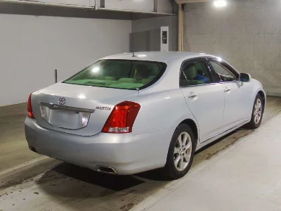 TOYOTA CROWN MAJESTA