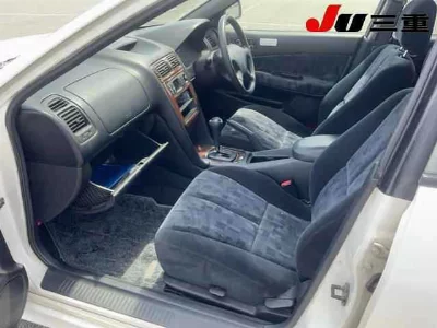 MITSUBISHI LEGNUM