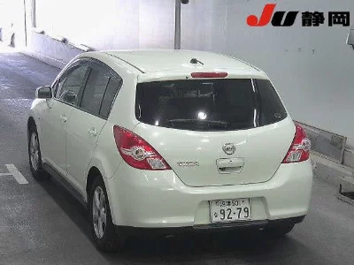 NISSAN TIIDA