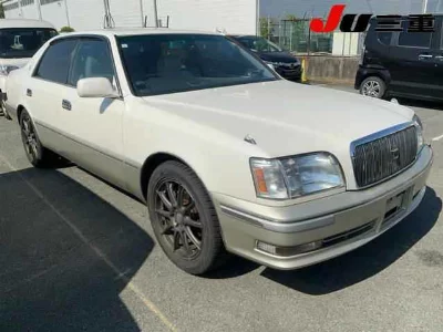 TOYOTA CROWN MAJESTA