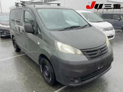 MITSUBISHI DELICA D:3