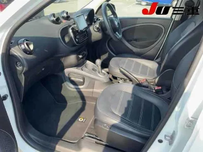 SMART FOURFOUR