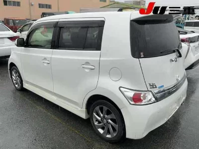 TOYOTA BB