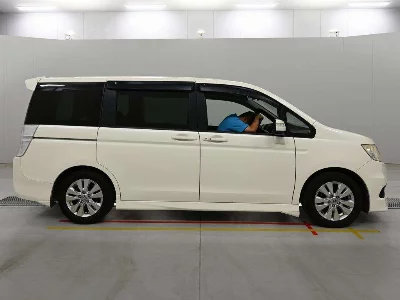 Honda STEPWGN SPADA