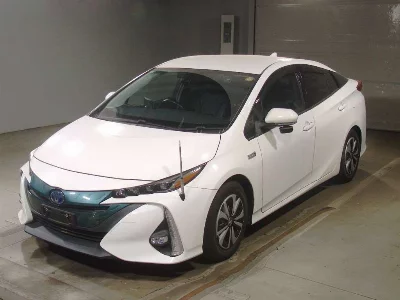 TOYOTA PRIUS PHV
