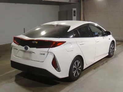 TOYOTA PRIUS PHV