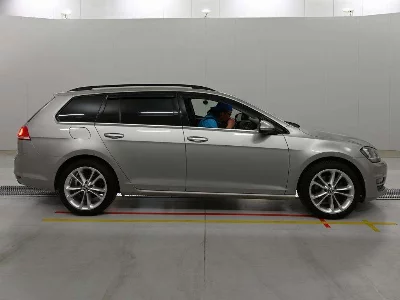 VOLKSWAGEN GOLF VARIANT