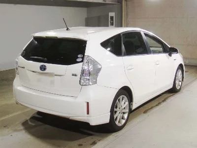 TOYOTA PRIUS ALPHA