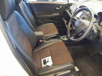 HONDA FIT SHUTTLE HYBRID