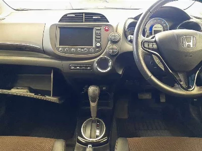 HONDA FIT SHUTTLE HYBRID
