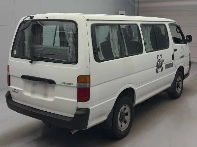 TOYOTA HIACE WAGON