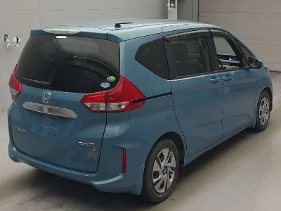 HONDA FREED HYBRID