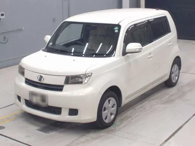 TOYOTA BB