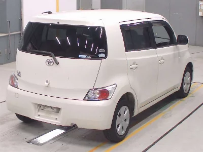 TOYOTA BB