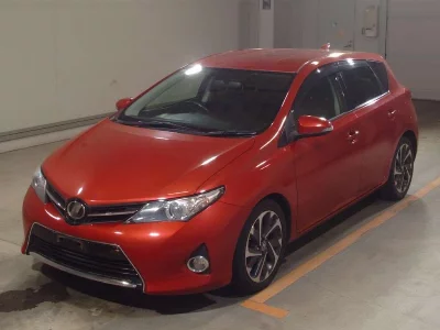 TOYOTA AURIS