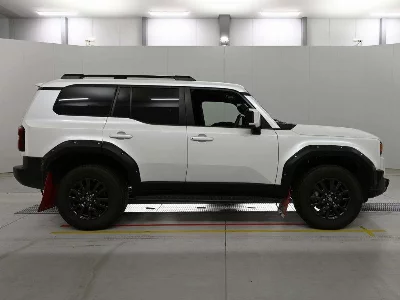 TOYOTA LAND CRUISER 250