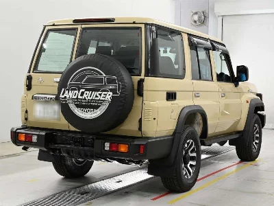 TOYOTA LAND CRUISER 70