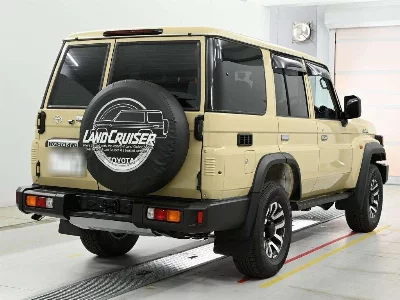 TOYOTA LAND CRUISER 70