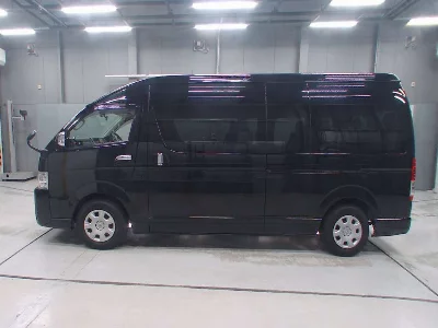 TOYOTA HIACE WAGON