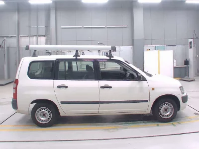 TOYOTA SUCCEED VAN