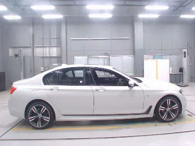 BMW 7 SERIES