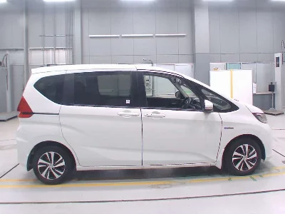 HONDA FREED HYBRID