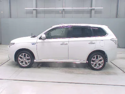MITSUBISHI OUTLANDER PHEV