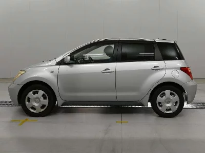 TOYOTA IST